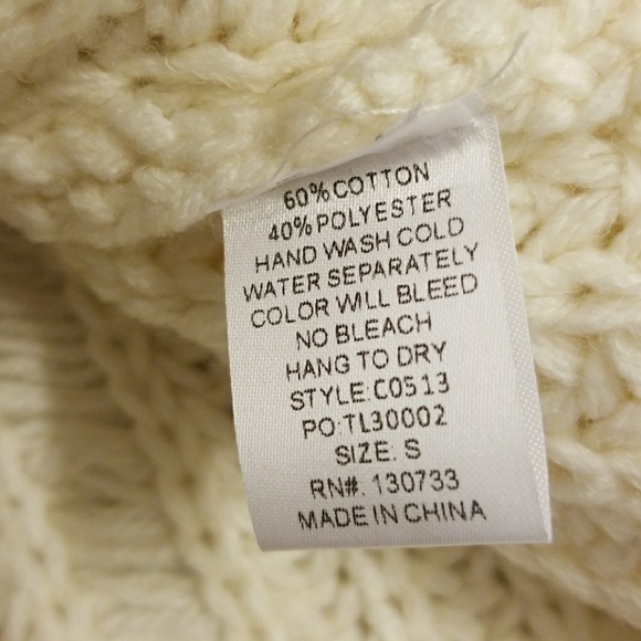 Umgee distressed sweater - Picture 7 of 7